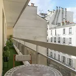 Spacious 102 M Apartment In Paris 15Th